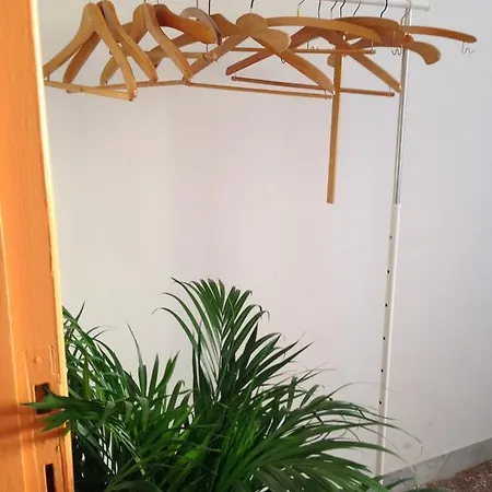 Πανσιόν The Orange House